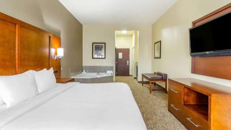 Comfort Inn & Suites Near Bethel College hotel photo 2
