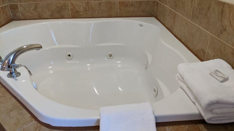 Park View Inn & Suites Jacuzzi room