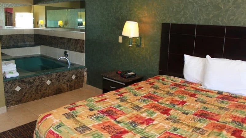 Quality Inn South hotel photo 4