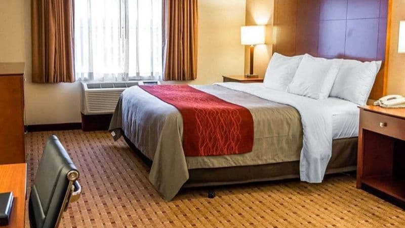 Comfort Inn & Suites Franklin hotel photo 2