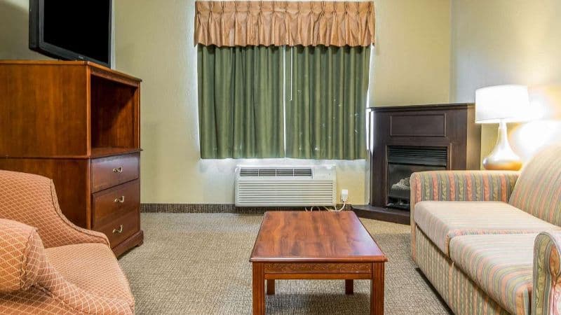 Comfort Suites hotel photo 3