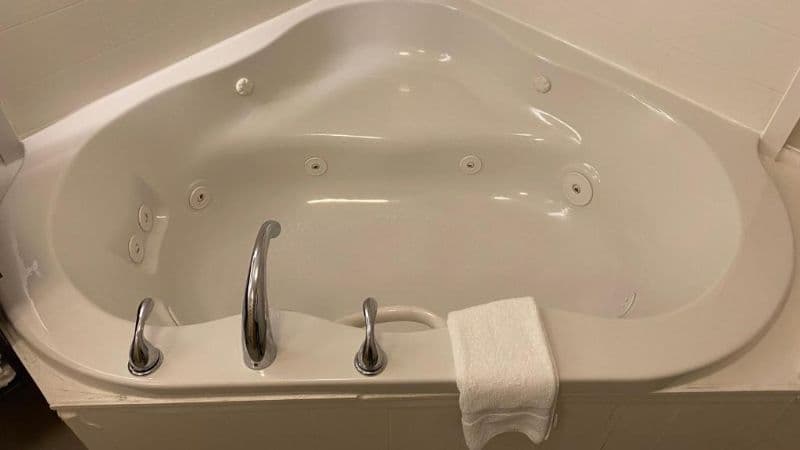 Holiday Inn Express Metropolis hotel photo 2