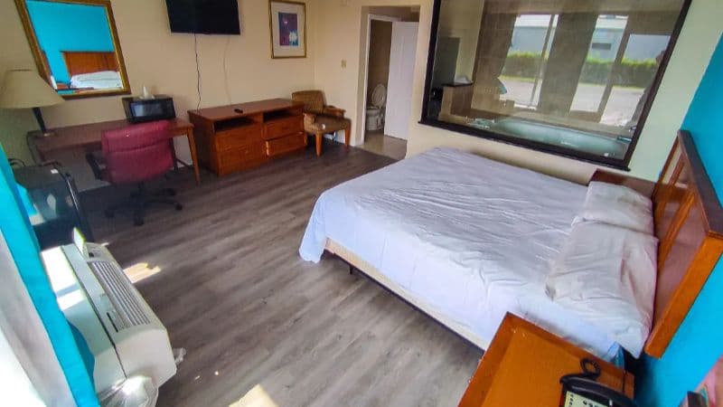 Clover Inn & Suites hotel photo 4