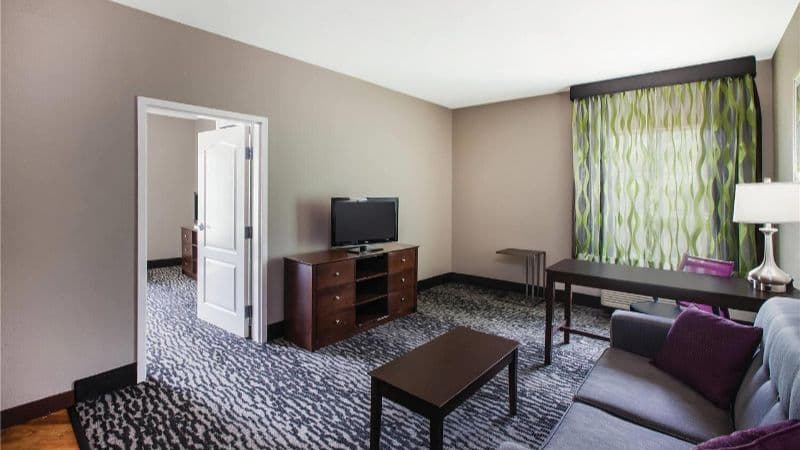 La Quinta Inn & Suites by Wyndham Baton Rouge Denham Springs hotel photo 5