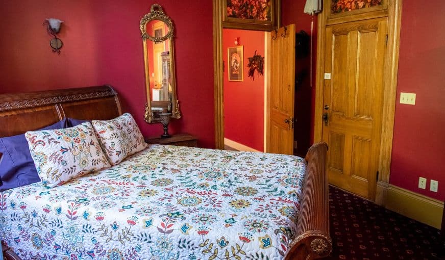 Lookout Inn of New Orleans Jacuzzi room