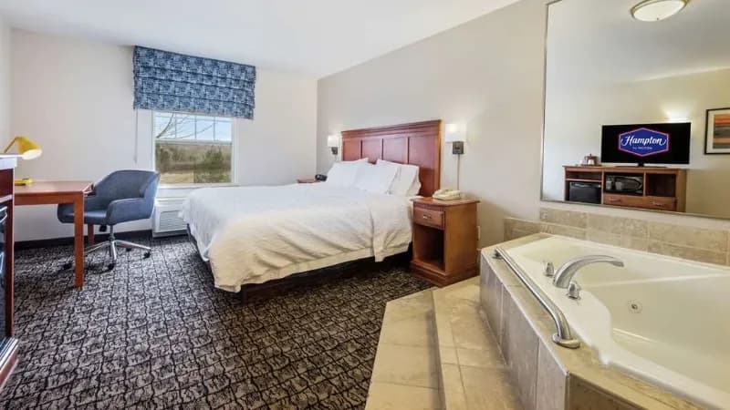 Hampton Inn & Suites Rockland hotel photo 2