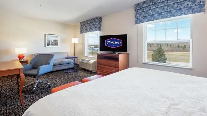 Hampton Inn & Suites Rockland hotel photo 4