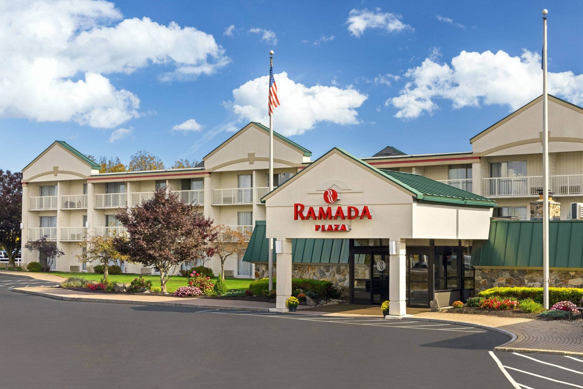 Ramada Plaza by Wyndham Portland hotel photo 2