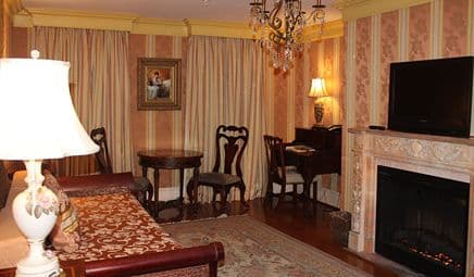 1840s Carrollton Inn hotel photo 5