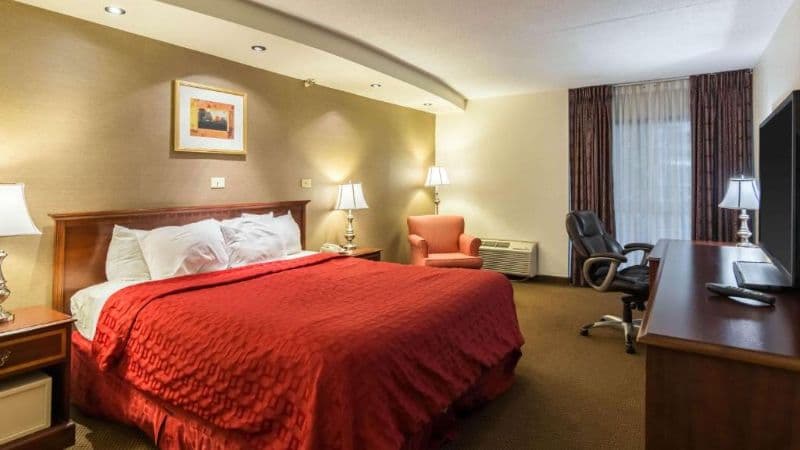 Plaza Inn & Suites hotel photo 3