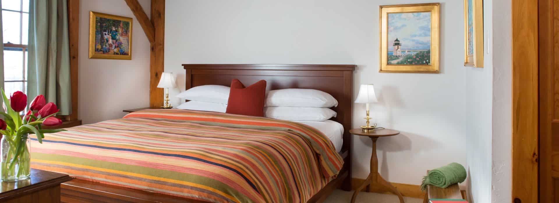 Seven Sea Street Inn Jacuzzi room