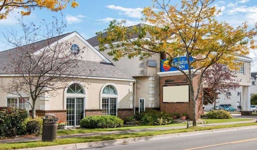 Comfort Inn Lakeside hotel photo 3