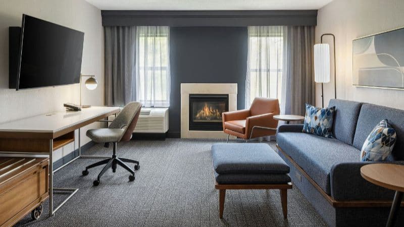 Courtyard by Marriott Traverse City hotel photo 3