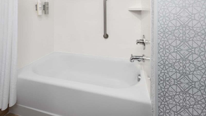 Hampton Inn & Suites Saginaw hotel photo 2