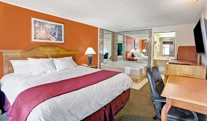 Knights Inn Sterling Heights hotel photo 2