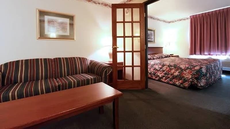 Coratel Inn & Suites by Jasper Northfield hotel photo 3