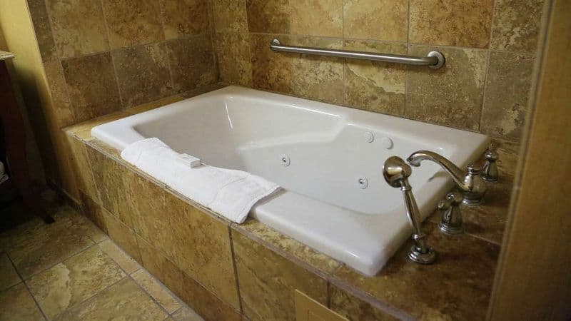 Hampton Inn & Suites McComb hotel photo 2