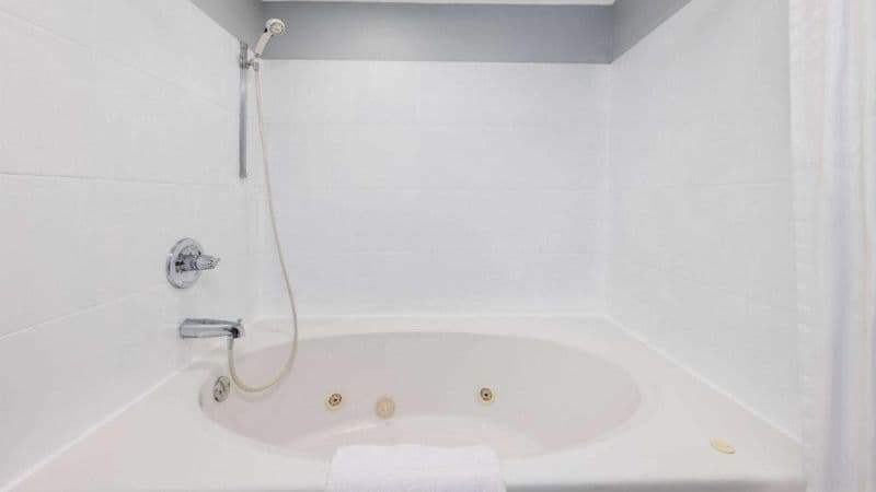 Baymont By Wyndham Branson Thousand Hills Jacuzzi room