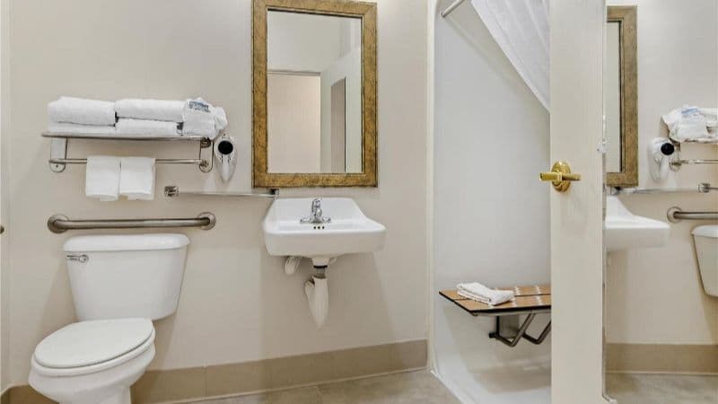 Best Western Brookfield hotel photo 3