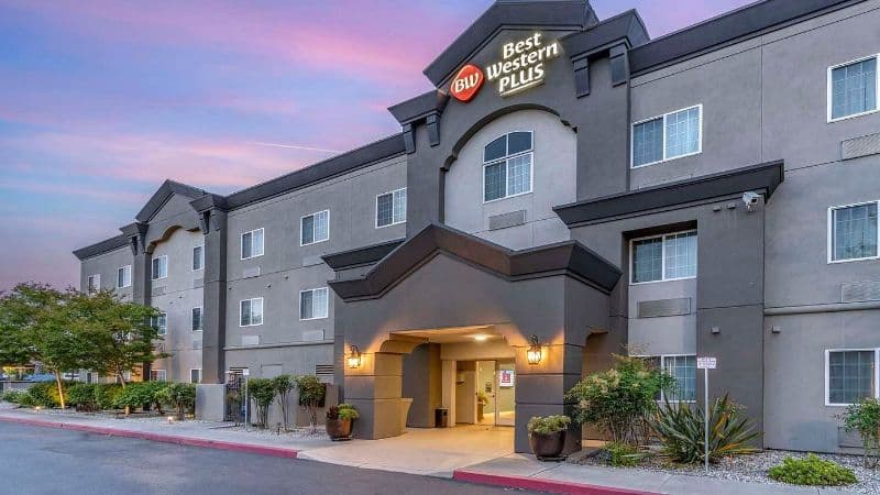 Country Inn & Suites by Radisson, St. Peters, MO hotel photo 3