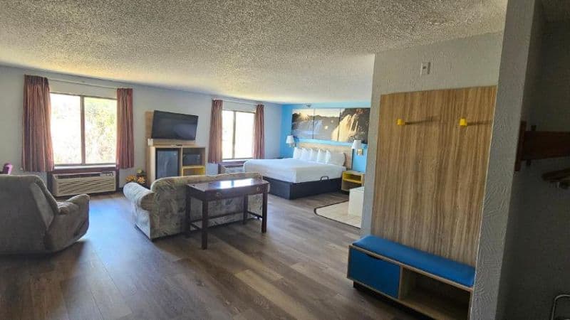 Days Inn By Wyndham Ozark Springfield hotel photo 3