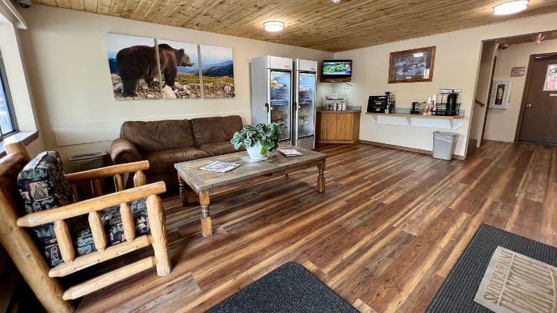 Beartooth Hideaway Inn & Cabins hotel photo 3