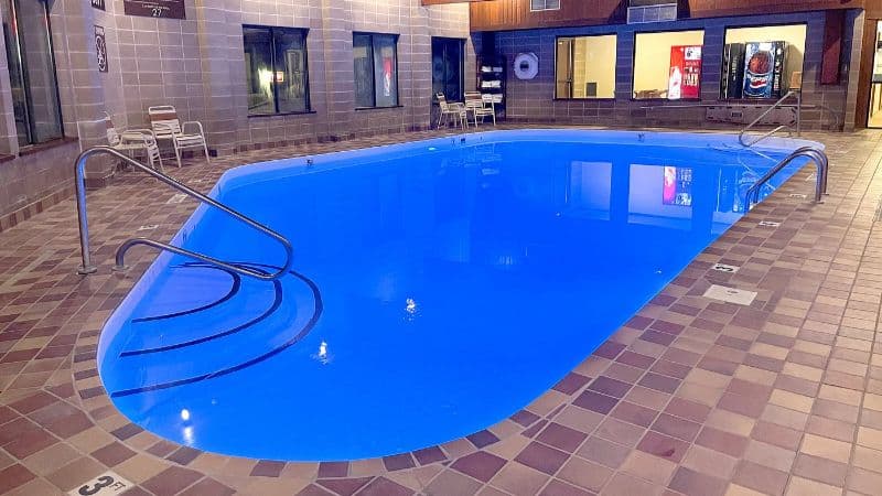 Beartooth Hideaway Inn & Cabins hotel photo 5