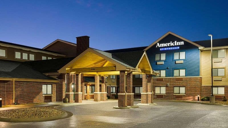 AmericInn by Wyndham Lincoln South hotel photo 5