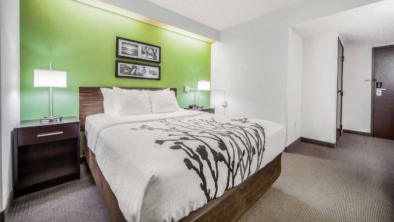 Sleep Inn & Suites Columbus hotel photo 2