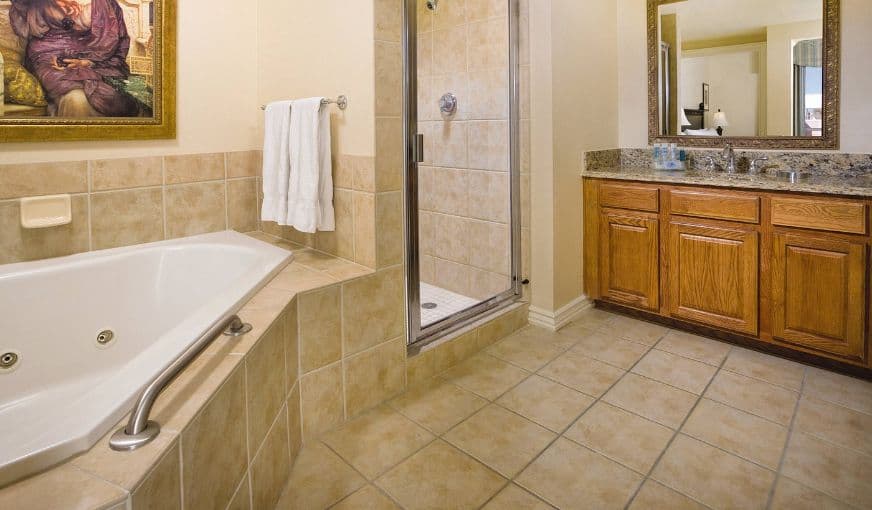 Club Wyndham Grand Desert Jacuzzi room