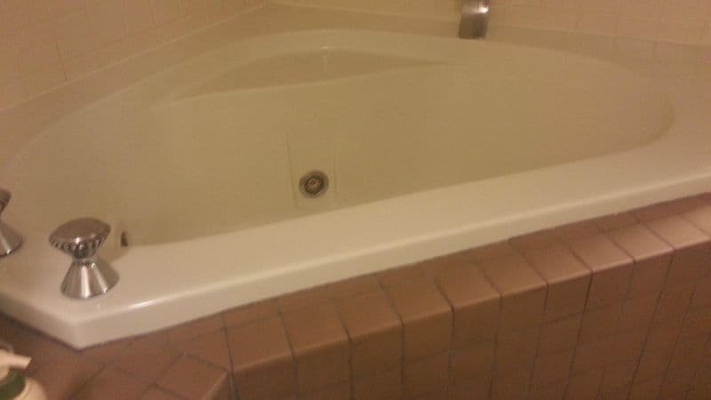 DoubleTree by Hilton Nashua Jacuzzi room