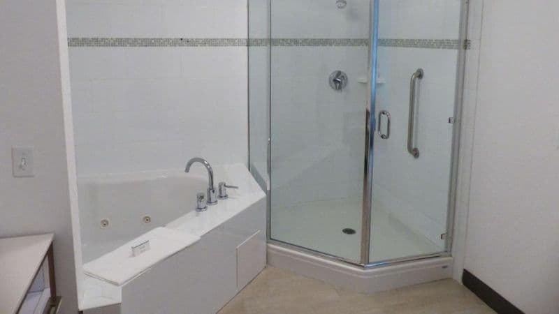 Hampton Inn Paramus Jacuzzi room