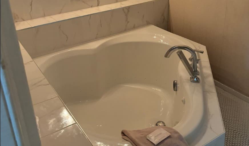 Akwaaba Mansion Bed & Breakfast hotel photo 2