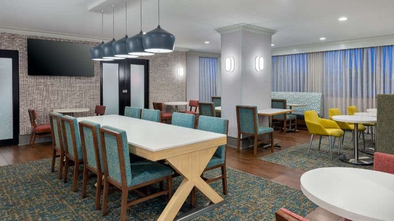 Hampton Inn Buffalo-Airport Galleria Mall hotel photo 5