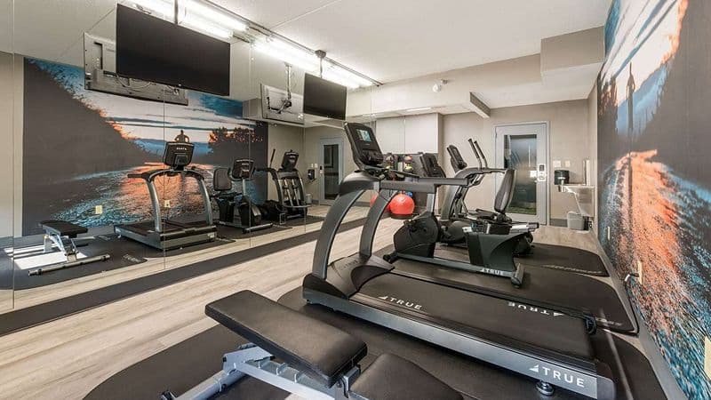 Clarion Pointe Greensboro Airport hotel photo 5