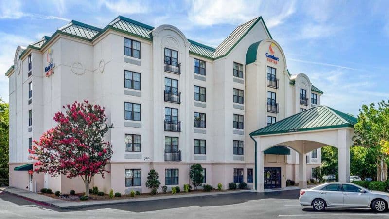 Comfort Suites Hanes Mall hotel photo 5