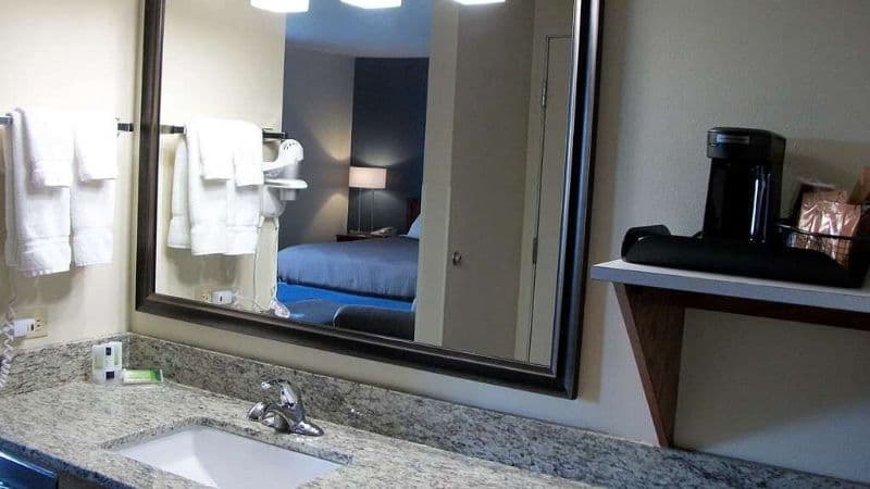 AmericInn by Wyndham Beulah hotel photo 3