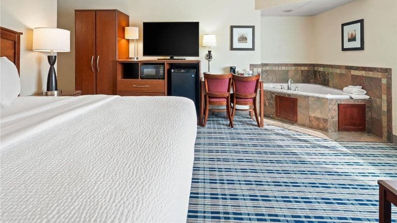 AmericInn by Wyndham Dickinson hotel photo 2