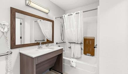 Comfort Inn – Painesville hotel photo 3