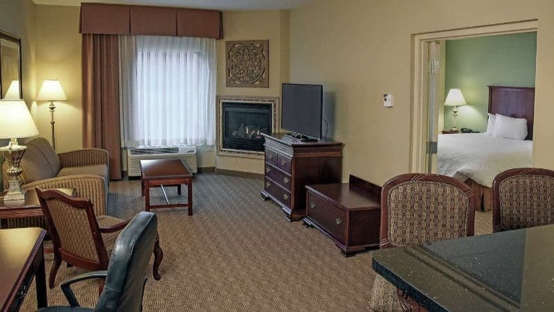 Hampton Inn & Suites Youngstown-Canfield hotel photo 3