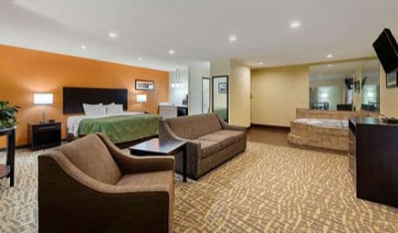 Quality Inn Wooster hotel photo 5