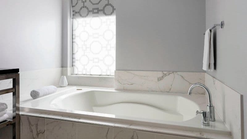 Renaissance Cincinnati Downtown Hotel Jacuzzi room