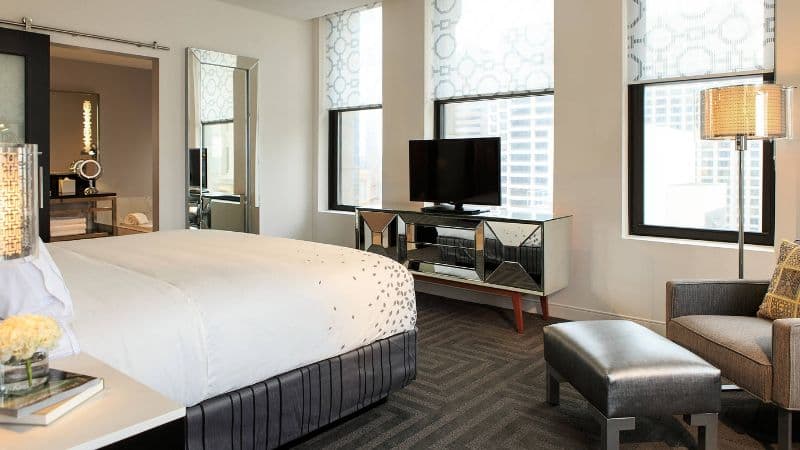 Renaissance Cincinnati Downtown Hotel hotel photo 2
