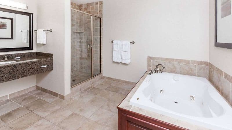 Wingate by Wyndham Sylvania hotel photo 2