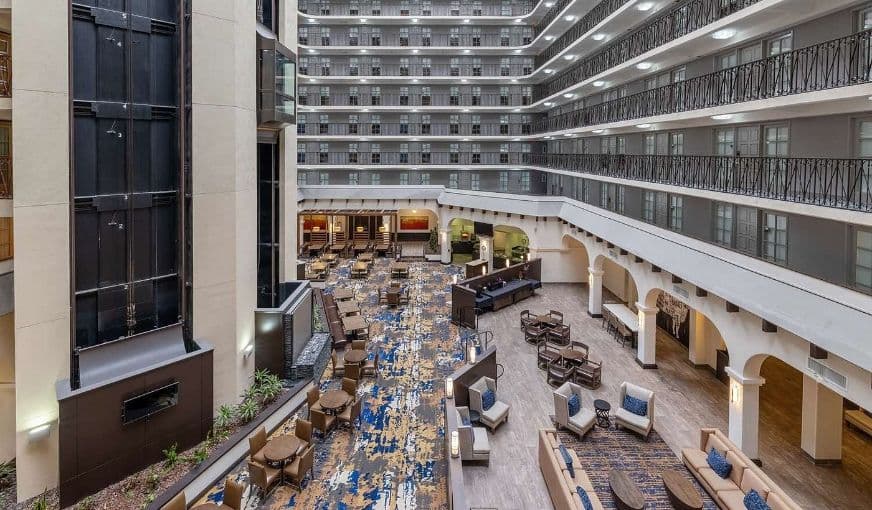 Embassy Suites by Hilton Tulsa I-44 hotel photo 5