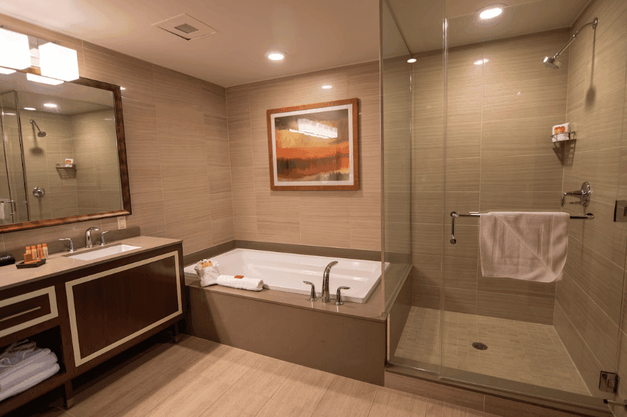 Osage Casino Hotel – Tulsa Jacuzzi room