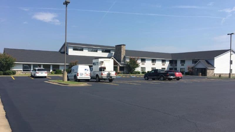 Regency Inn & Suites hotel photo 5