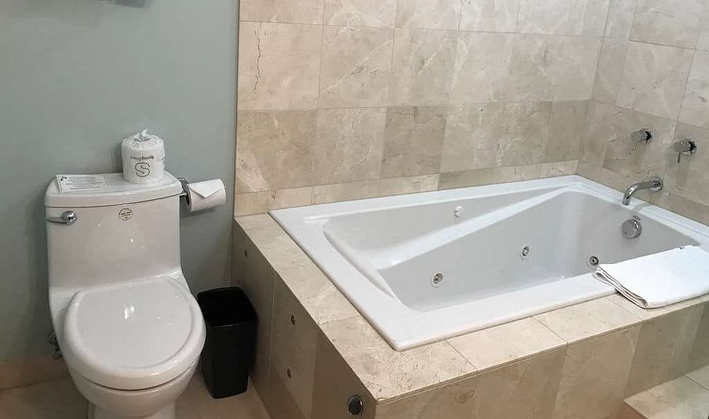 Best Western Plus Hood River Inn Jacuzzi room