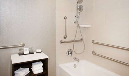 Embassy Suites by Hilton Portland Tigard hotel photo 2