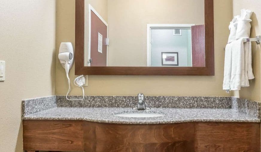 Comfort Inn Lancaster County hotel photo 3